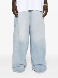 VETEMENTS. Jeans<JEANS DESTROYED Blu