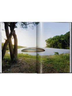 TASCHEN Complementi D'Arredo|Cuscini E Plaid<LIBRO CONTEMPORARY JAPANESE ARCHITECTURE EDIZIONE ITALIANA SPAGNOLA PORTOGHESE Multicolor