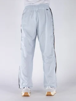 ADIDAS Pantaloni<PANTALONE WB Blu, Nero