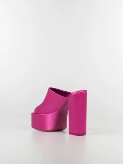 Sandali<SANDALO SASHA MULE RASO Fuxia