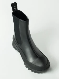 STELLA McCARTNEY Stivali<STIVALETTI CHELSEA TRACE Nero